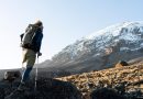 Tom Belz: Mit einem Bein und Krücken auf den Kilimandscharo
